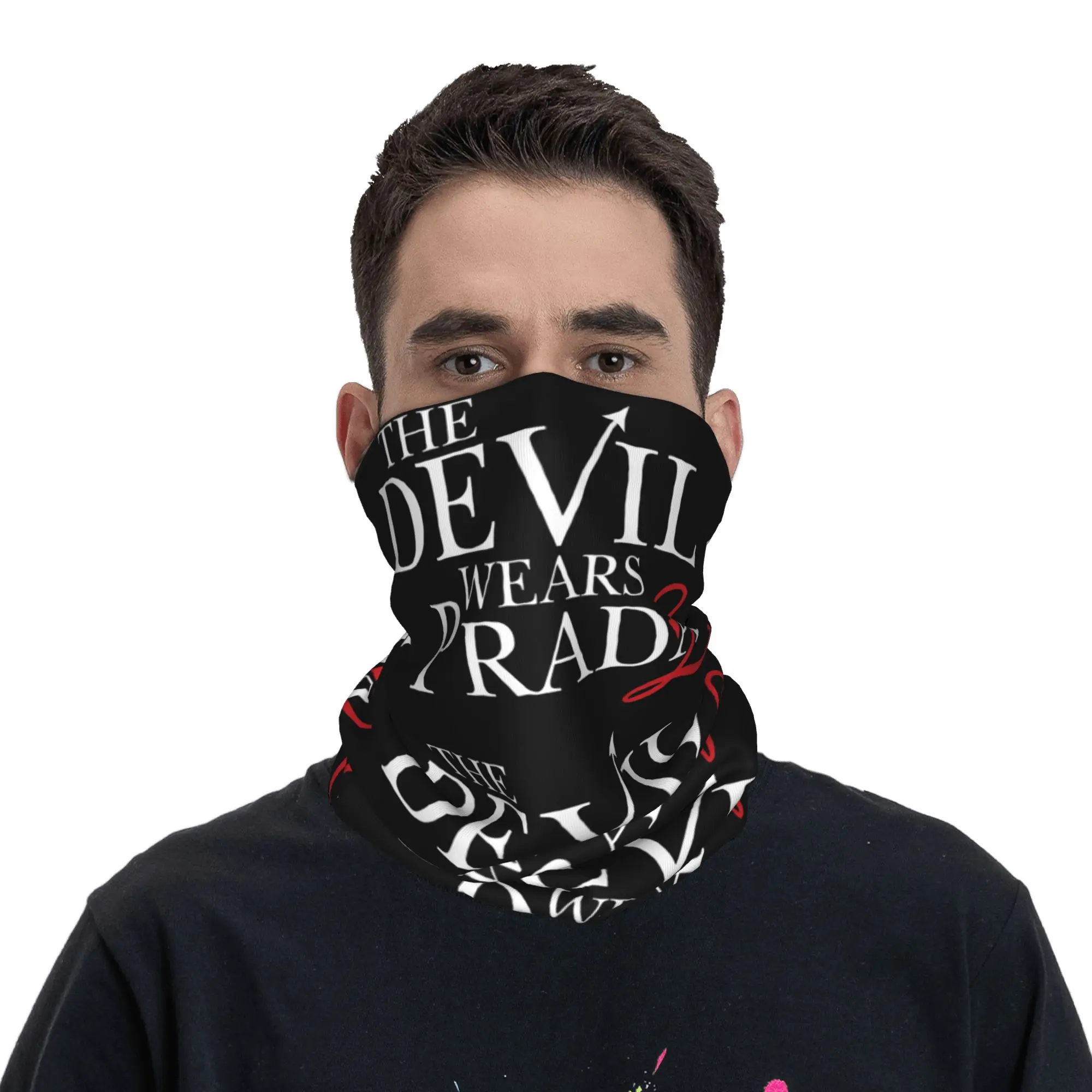 Nowy film komediowy Diabeł nos – Neck Warmer Tube recenzja i cena