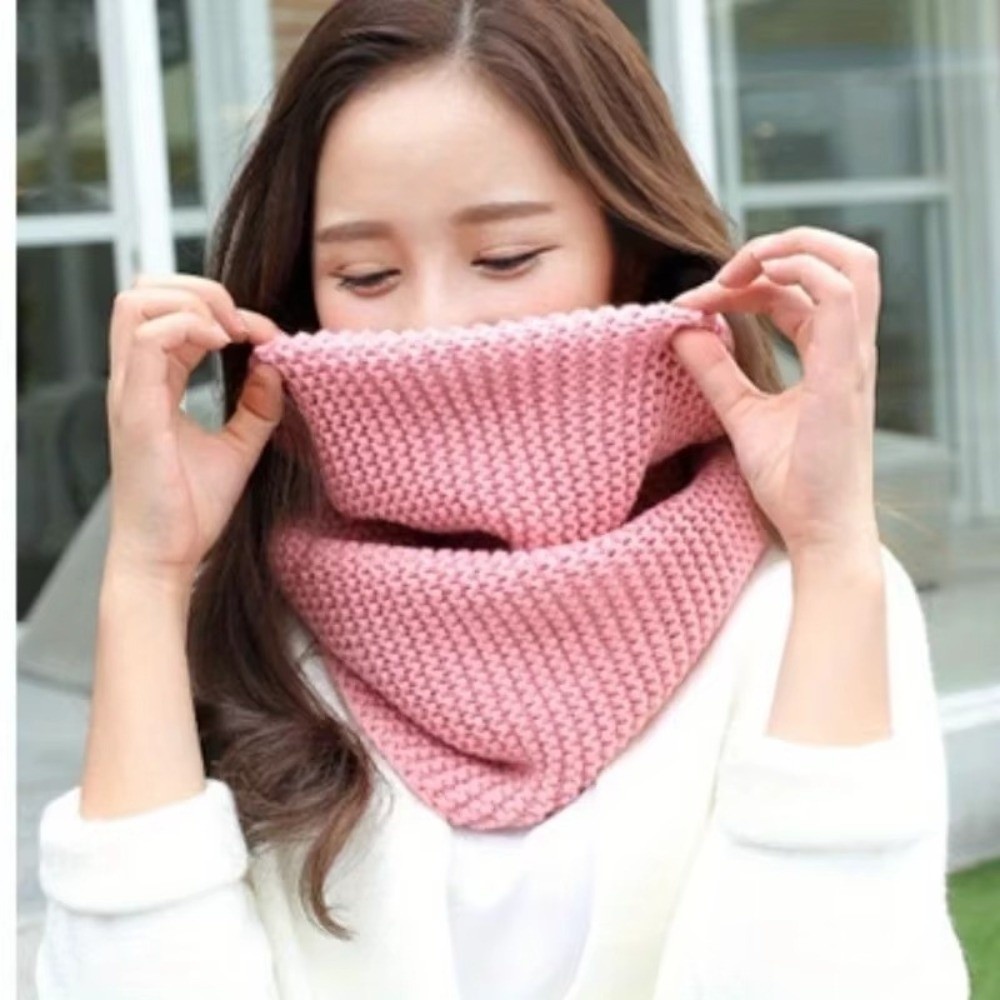 Jednokolorowy szalik typu infi – Infinity Scarf Knit recenzja i cena